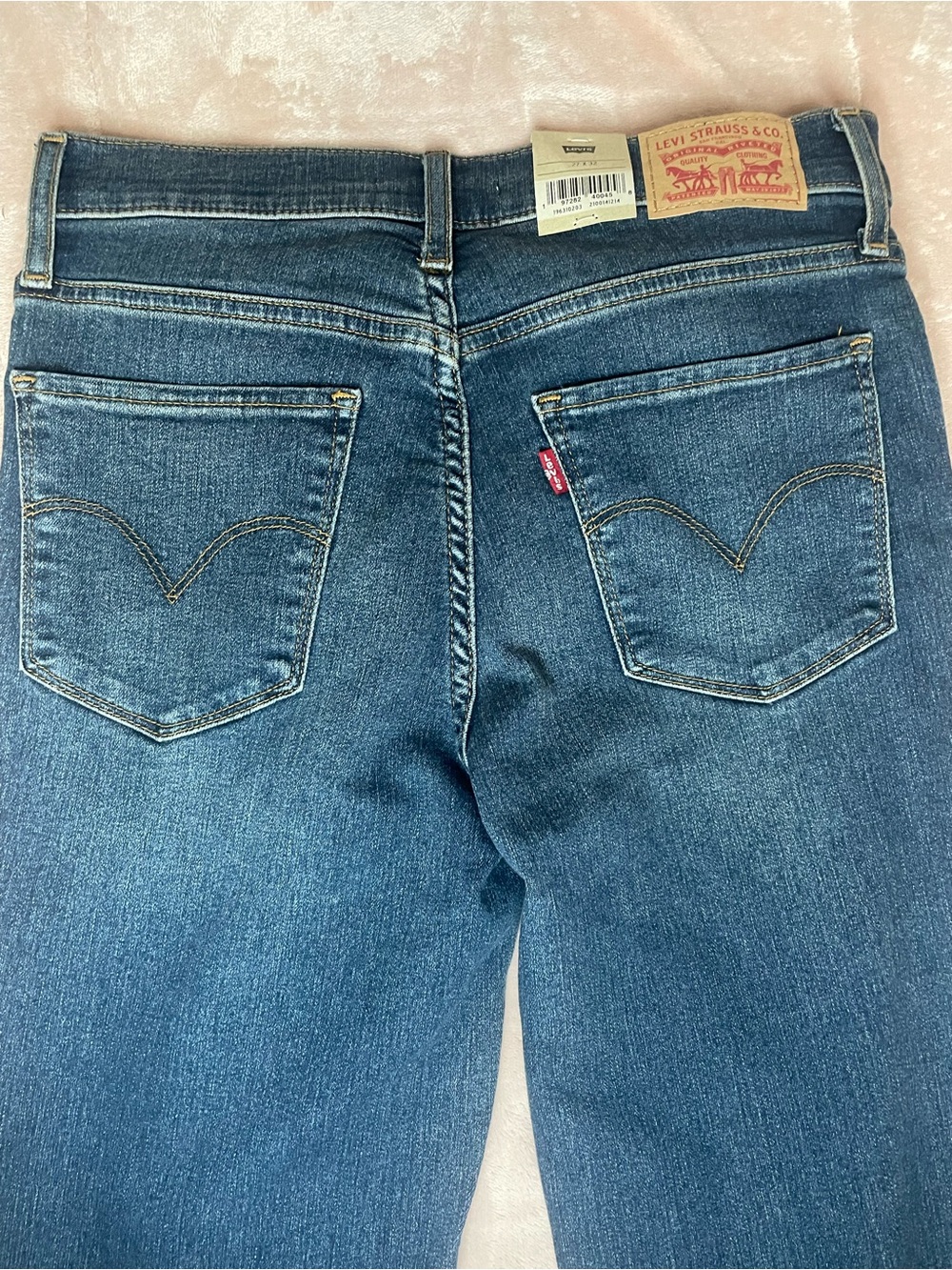 Levi's Women’s Shaping Straight Leg Jeans - Dark Blue Denim - Picture 2 of 5